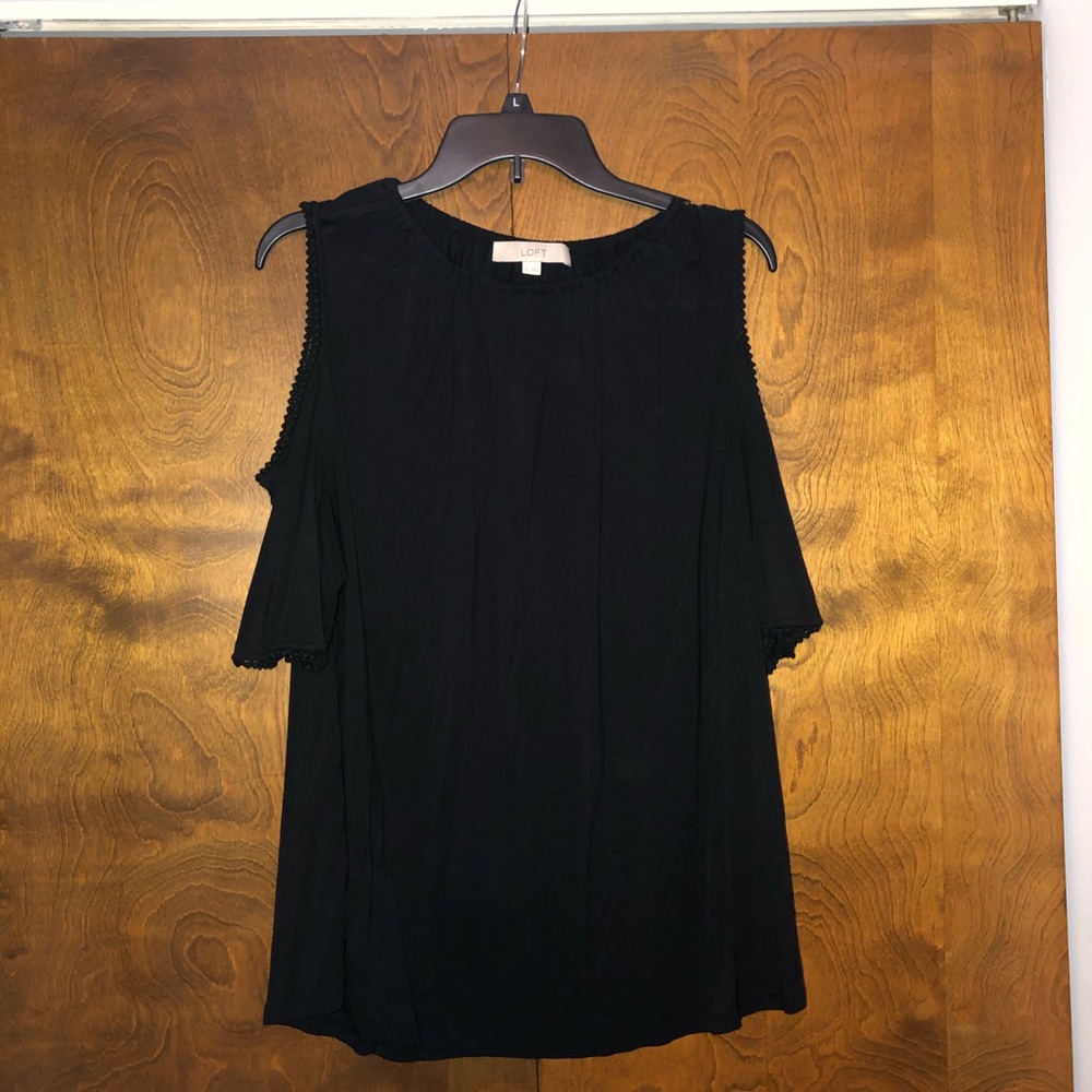 Loft cold shoulder top nwot